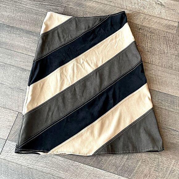 Vintage (1999) Zinc Calf Length Skirt. Size 5. - Picture 1 of 6